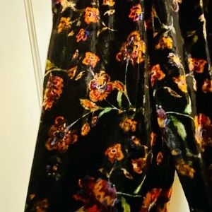 NWT Johnny Was Floral Embroidered pant Sz M